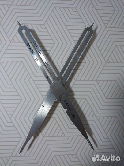 Циркуль пропорциональный в футляре