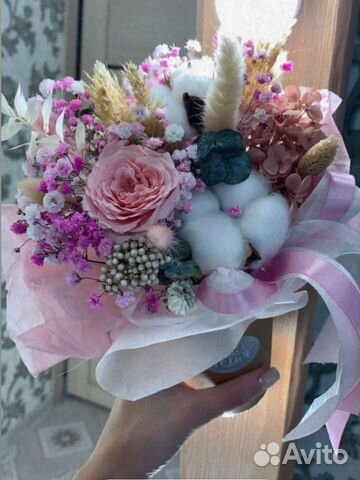 Стаканчик из сухоцветов и стабилизированных цветов