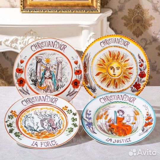 Набор столовой посуды (тарелки) Dior/Диор