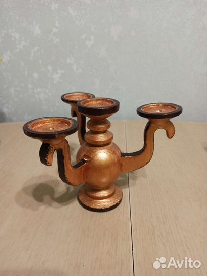 Подсвечник из дерева