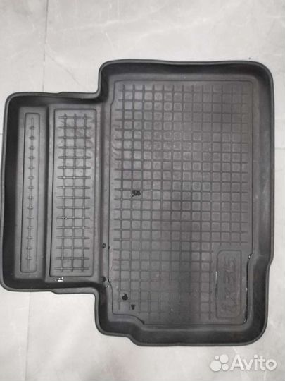 Автомобильные коврики резиновые