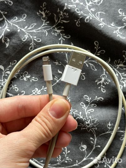 Кабель apple