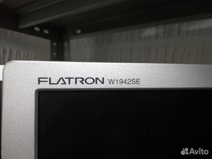 Широкоформатный монитор LG Flatron W1942SE 19