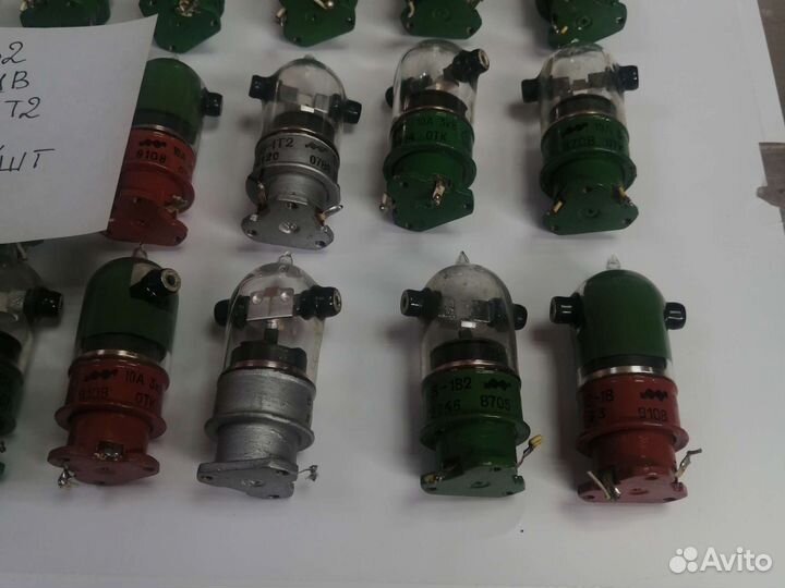 Вакуумный переключатель СССР В1-1В