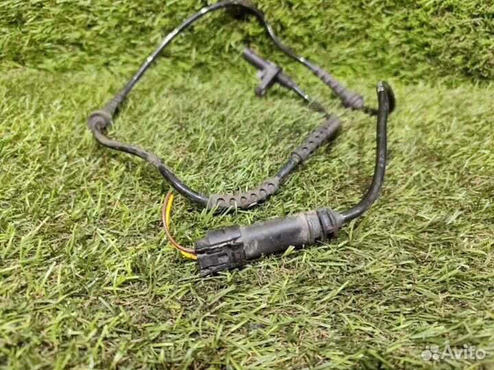 Датчик abs передний правый Bmw 7-Series F02