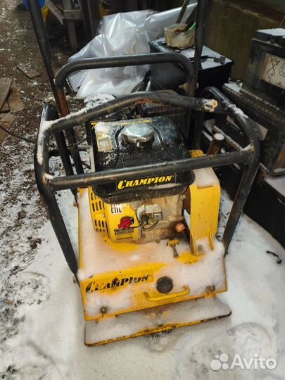 Виброплита Champion PC9045F