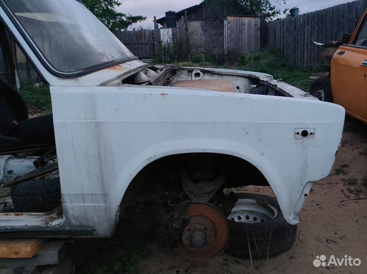 Ваз (LADA) 2105 1.5 MT, 1993, 210 000 км