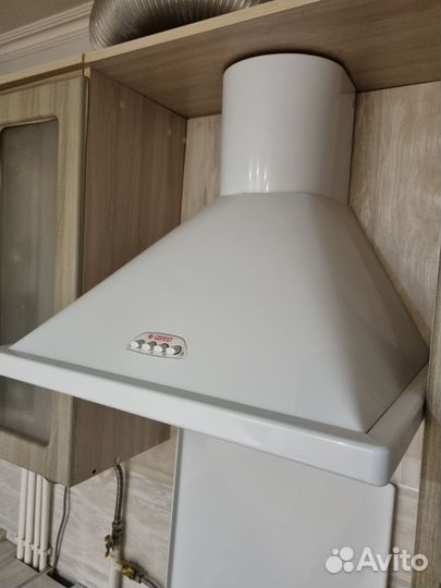 Вытяжка для кухни 60 см бу