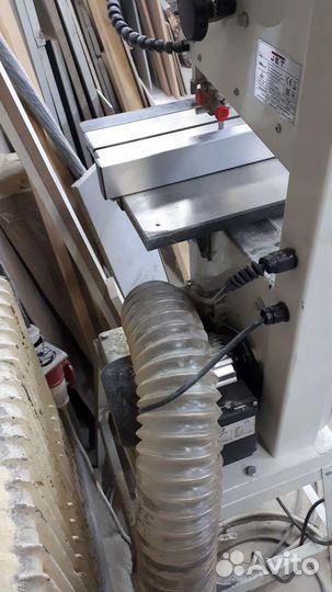 Ленточная пила по дереву станок