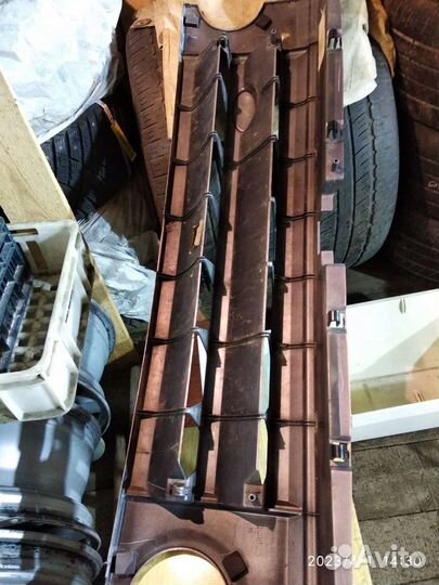 Решетка радиатора дискавери 3