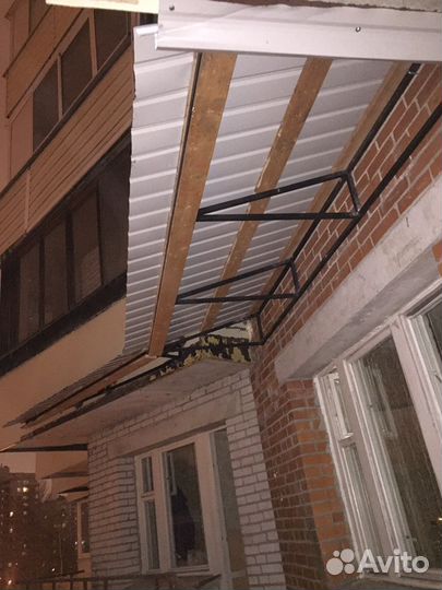 Крыша (козырек) над балконом, сварные конструкции