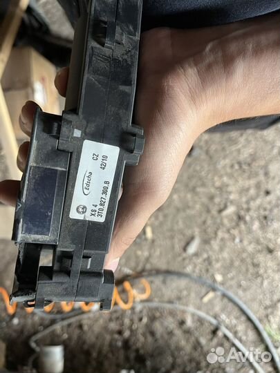 Сервопривод крышки багажника skoda superb 2