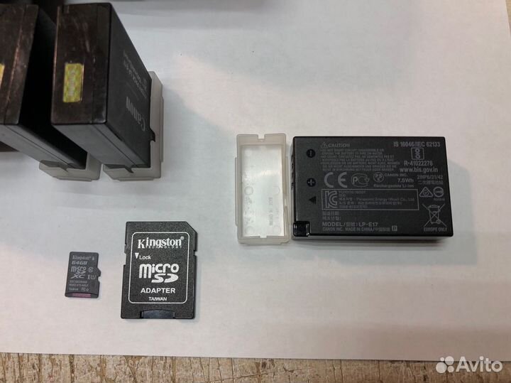 Зеркальный фотоаппарат Canon + набор объективов