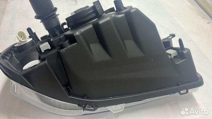 Фара Renault Logan Правая 2004-2009