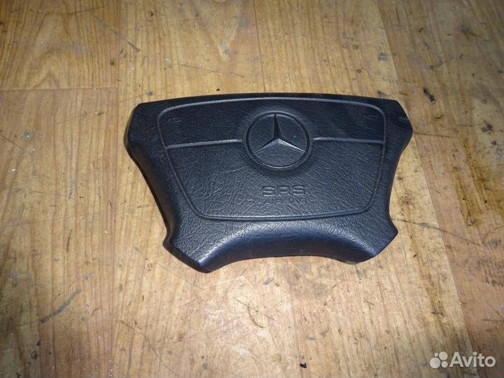 Подушка безопасности в рулевое колесо Mercedes Be