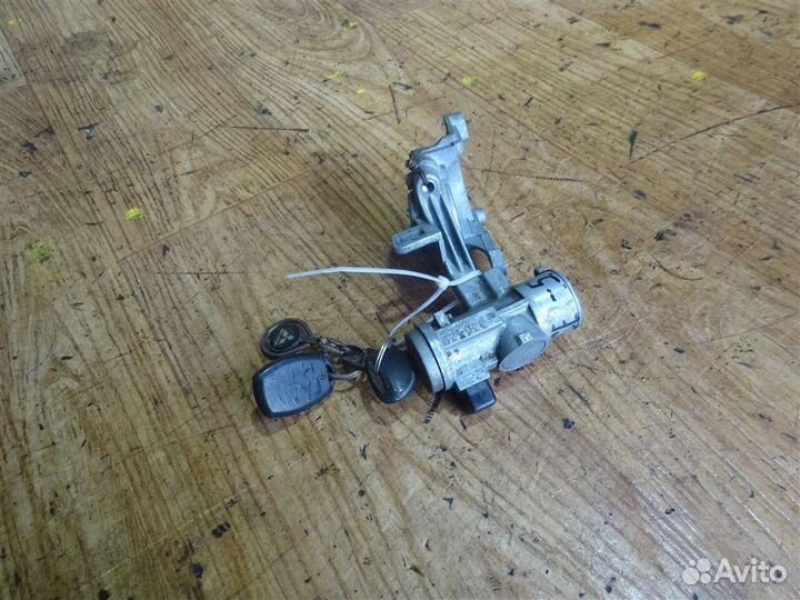 Замок зажигания Mitsubishi Lancer (C6) 1988-1992