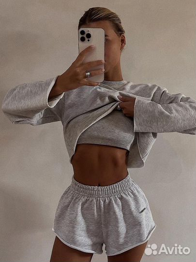 Спортивный костюм