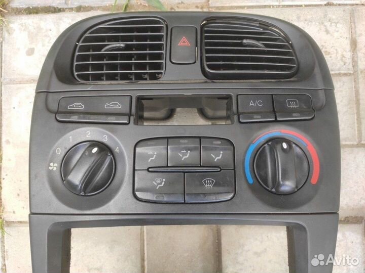Блок управления климатической установкой Hyundai