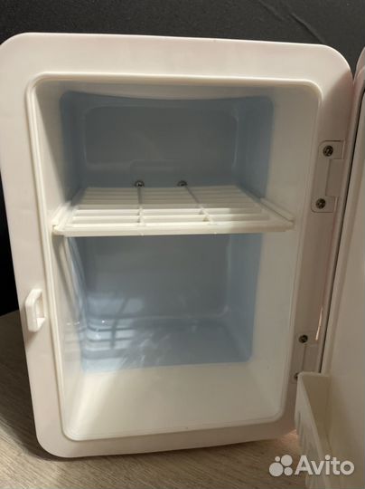 Мини холодильник для косметики, лекарств
