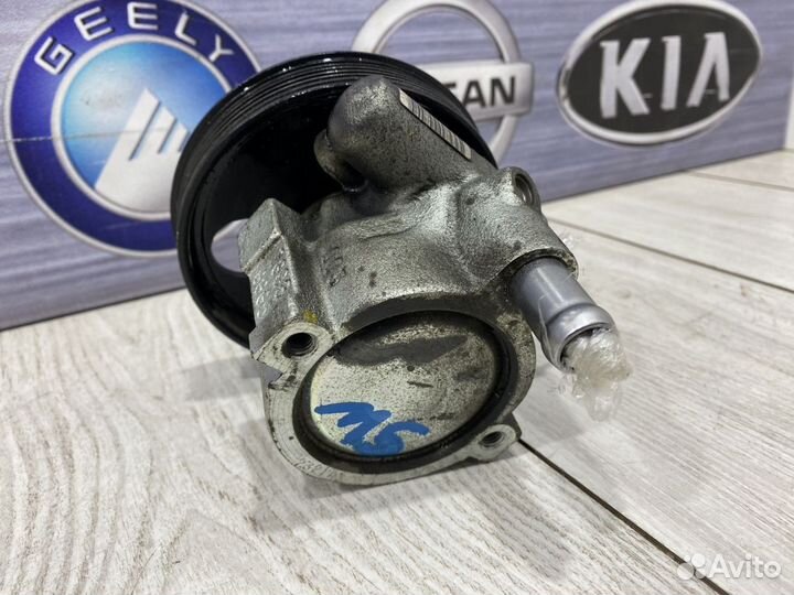 Насос гур гидроусилителя руля Renault sandero step