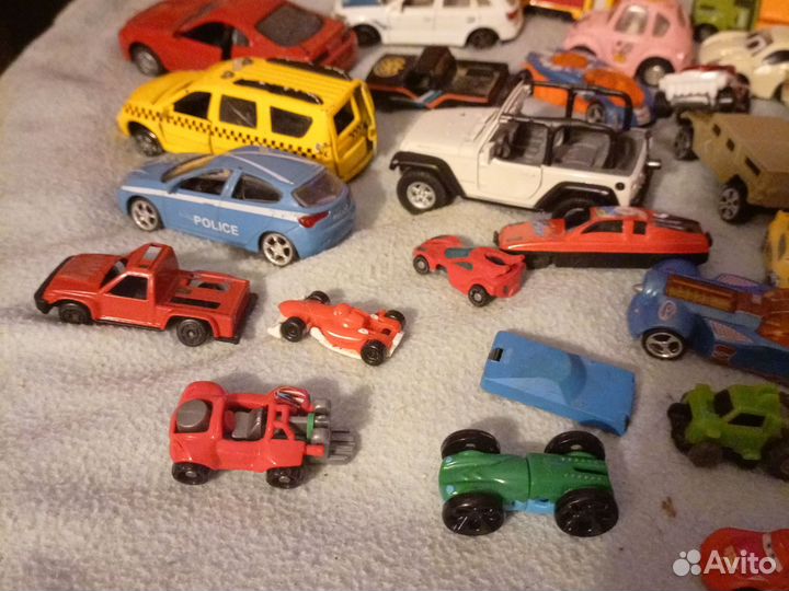 Машинки для игры и коллекции