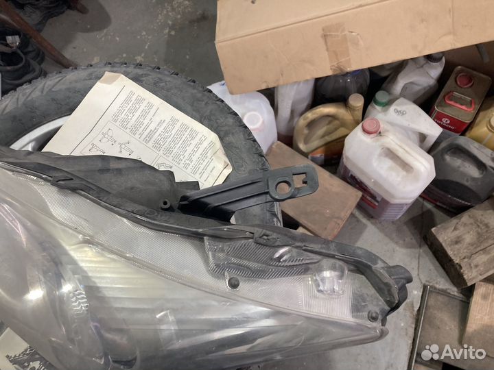 Фара Рестайл левая Honda freed ксенон