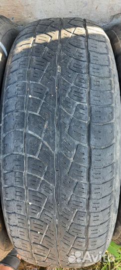 Bridgestone Dueler H/T 687 215/65 R16 98V