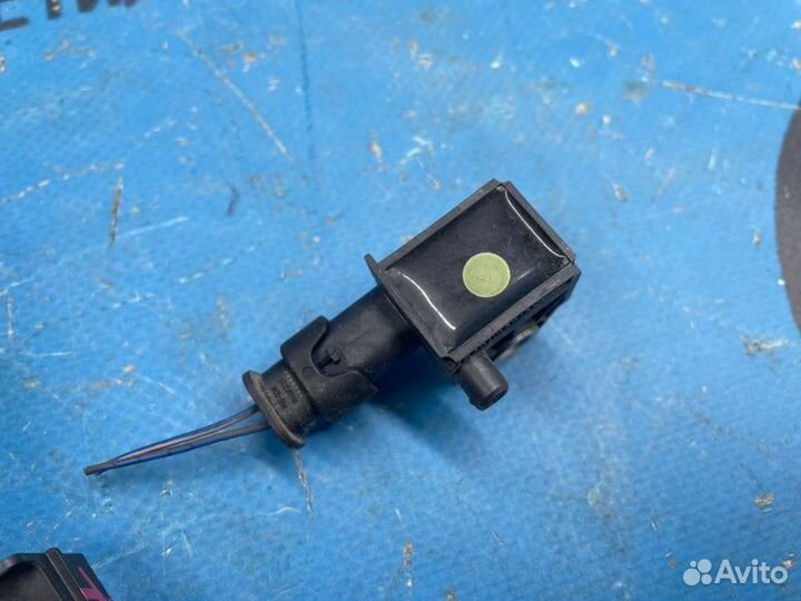 Датчик airbag передний левый Mercedes-Benz C-Class