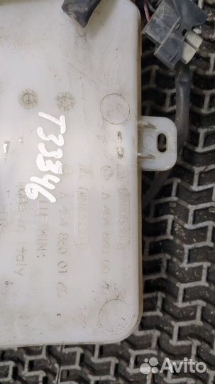 Бачок омывателя Smart Forfour W454, 2006