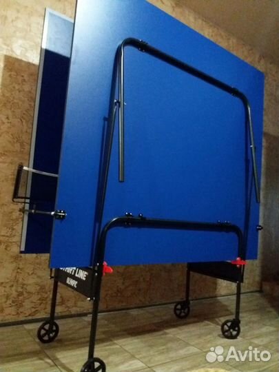 Теннисный стол для помещения