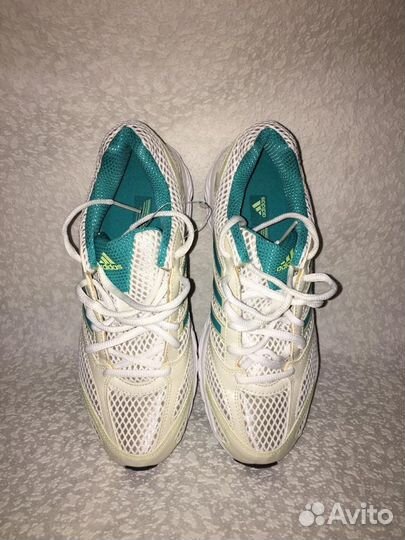 Кроссовки adidas
