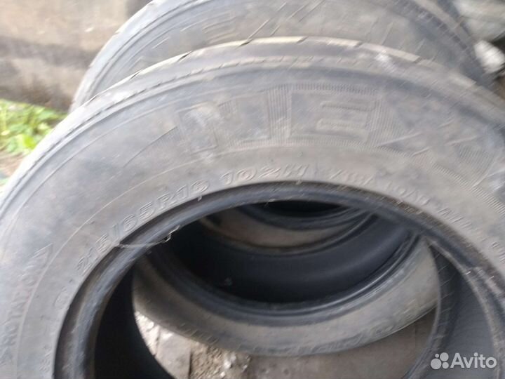 Nexen Roadian HP 215/65 R16 102