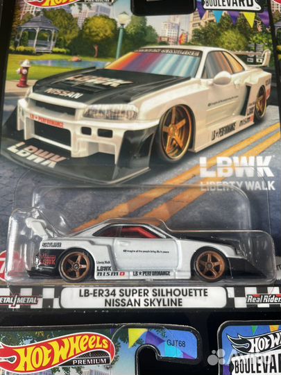Hot wheels premium boulevard 66-70