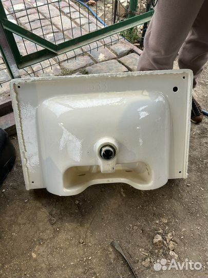 Раковина в ванную накладная бу