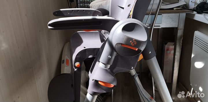 Стульчик для кормления Chicco Polly