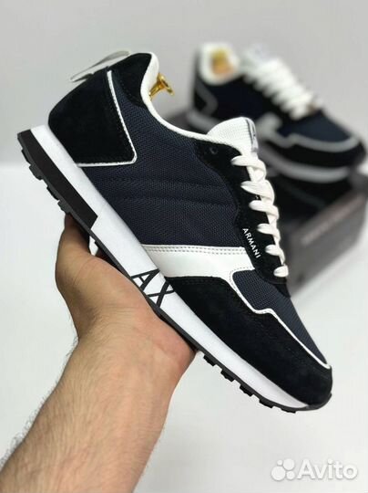 Кроссовки Armani комфортные