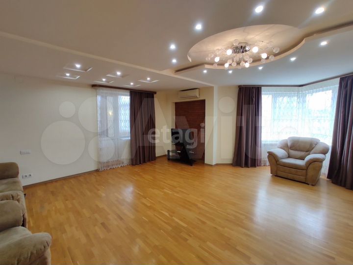 2-к. квартира, 70 м², 3/5 эт.
