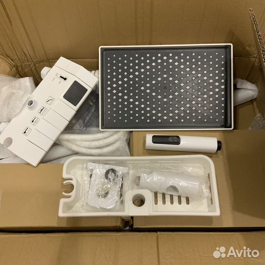 Душевая система с тропическим душем 4в1