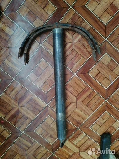 Якорь для лодки