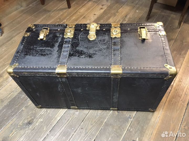 Чемодан сундук