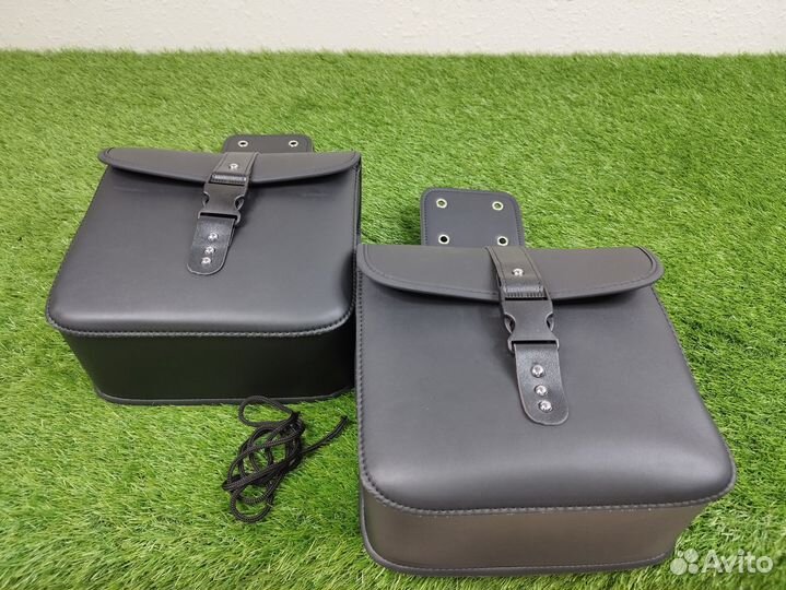 Мотосумки боковые. Цвет черный. Новые