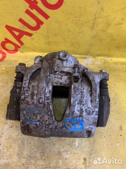 Суппорт тормозной передний левый Mercedes-Benz