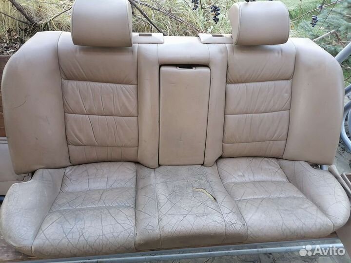 Кожаный салон bmw e32