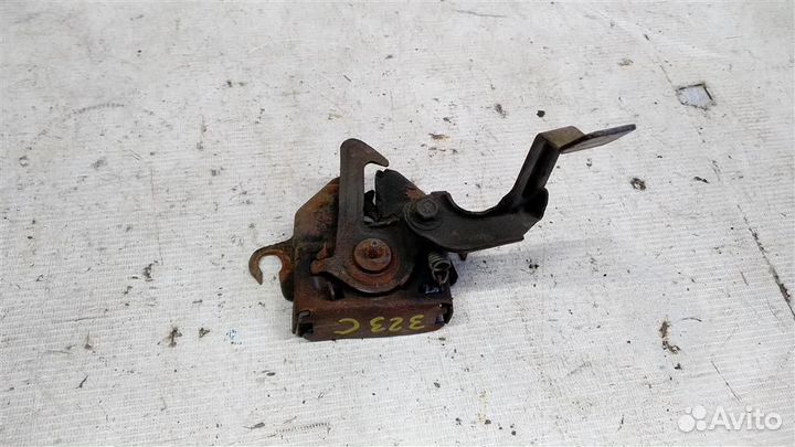 Замок капота Mazda 323 С ва 97-00г