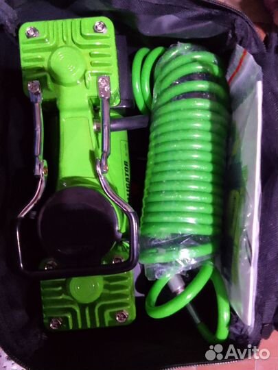 Компрессор воздушный автомобильный