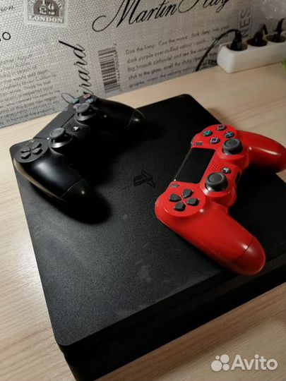 Sony PS4 Slim