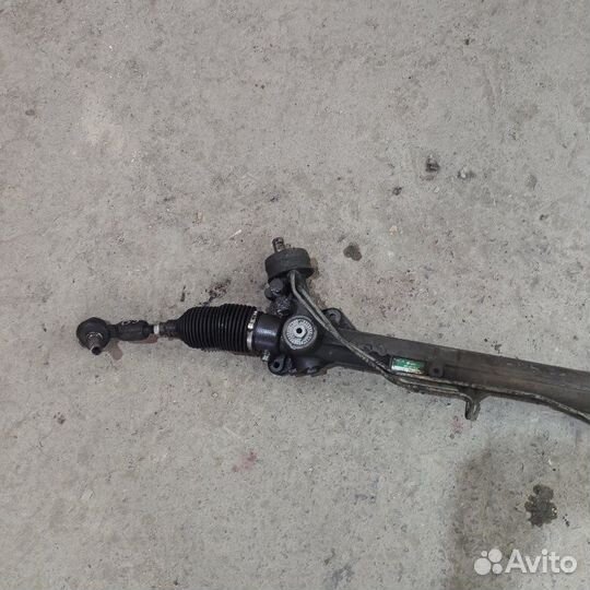 Рулевая рейка Volkswagen Passat 2000