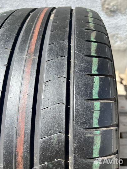 Pirelli P Zero PZ4 255/35 R19
