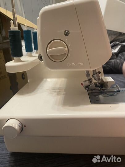 Оверлок Merrylok