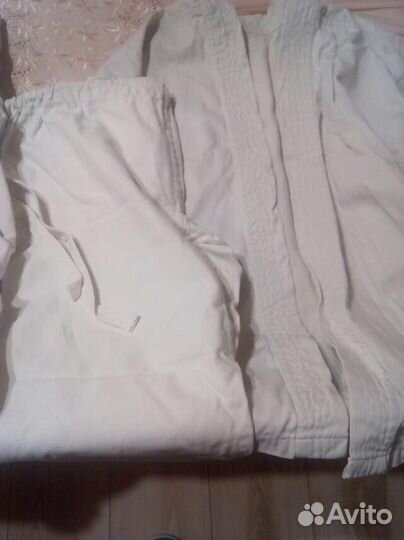 Продам костюм 